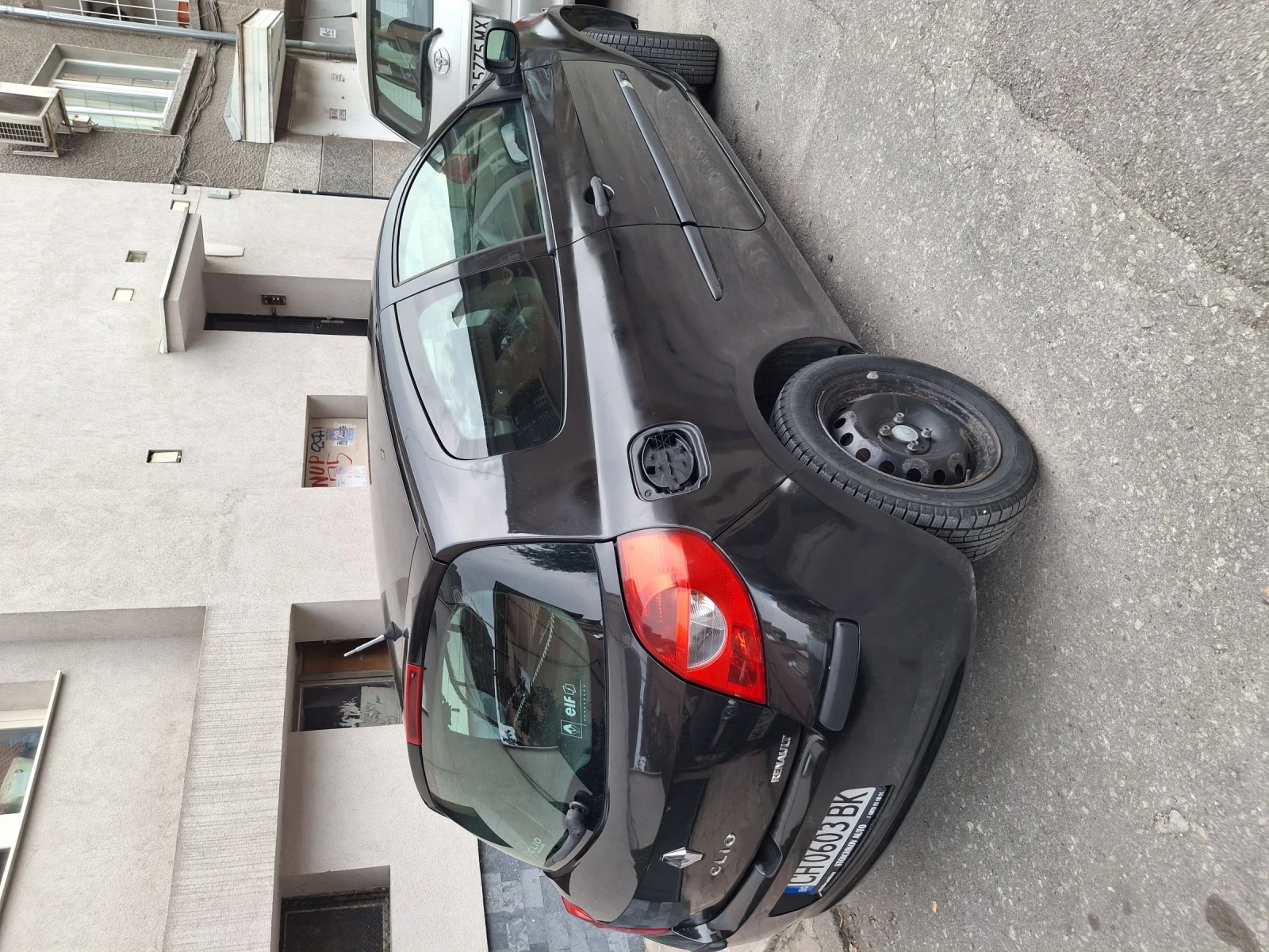 Renault Clio, снимка 3 - Автомобили и джипове - 55805979