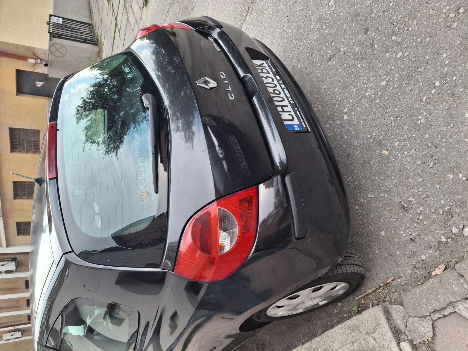 Renault Clio, снимка 2 - Автомобили и джипове - 55805979