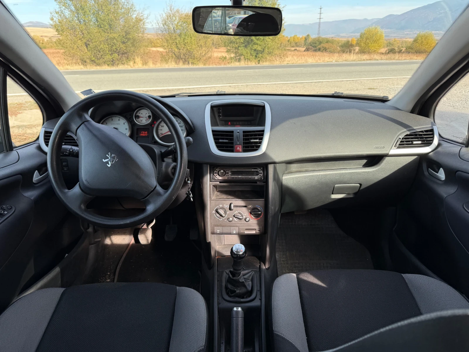 Peugeot 207 1.4i  | Mobile.bg � ����������� 10