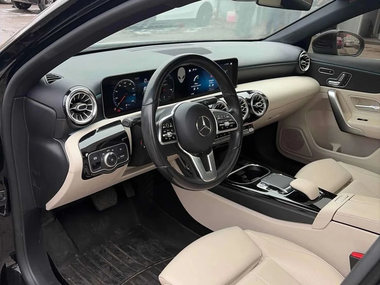 Mercedes-Benz A 220, снимка 5 - Автомобили и джипове - 56685627
