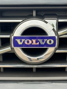 Volvo XC60 2.4 D4 (5-цилиндров) 190 к.с., снимка 1