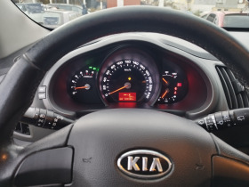 Kia Sportage, снимка 7 - Автомобили и джипове - 45844820