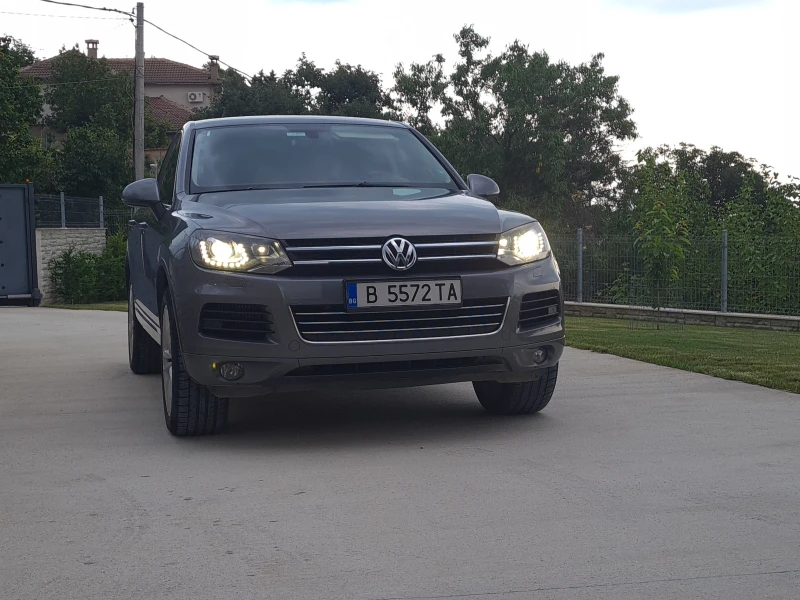 VW Touareg 3.0 TDI, снимка 2 - Автомобили и джипове - 47312792