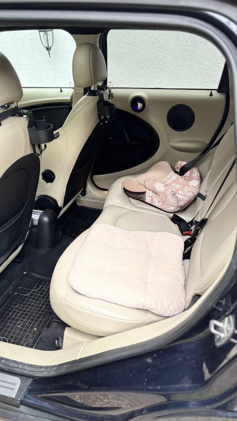 Mini Countryman * SD ALL 4* Sport 4x4* ОБСЛУЖЕНА* , снимка 16 - Автомобили и джипове - 52069129