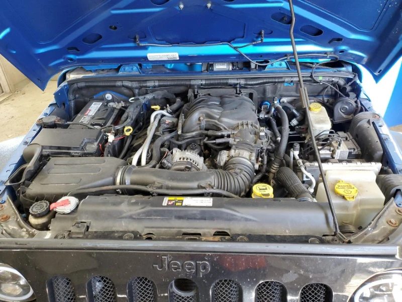 Jeep Wrangler 3.6* UNLIMITED SPORT* ПЕРФЕКТЕН, снимка 11 - Автомобили и джипове - 52850877