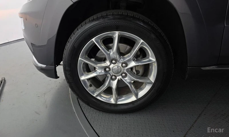 Jeep Grand cherokee, снимка 5 - Автомобили и джипове - 52964637