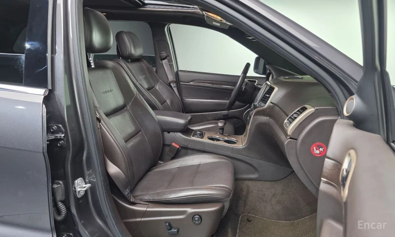 Jeep Grand cherokee, снимка 10 - Автомобили и джипове - 52964637