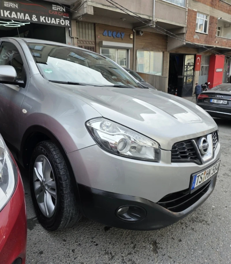 Nissan Qashqai 1.5 DCI, снимка 2 - Автомобили и джипове - 53191267