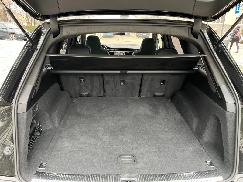 Audi SQ7 TFSI V8 507ps MATRIX AUDI ZENTRUM 12M ГАРАНЦИЯ, снимка 17 - Автомобили и джипове - 53560127