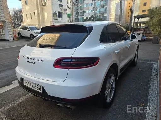 Porsche Macan S 95B / DIESEL / ПАНОРАМА / ОБДУХВАНЕ / ЛИЗИНГ, снимка 2 - Автомобили и джипове - 54934739