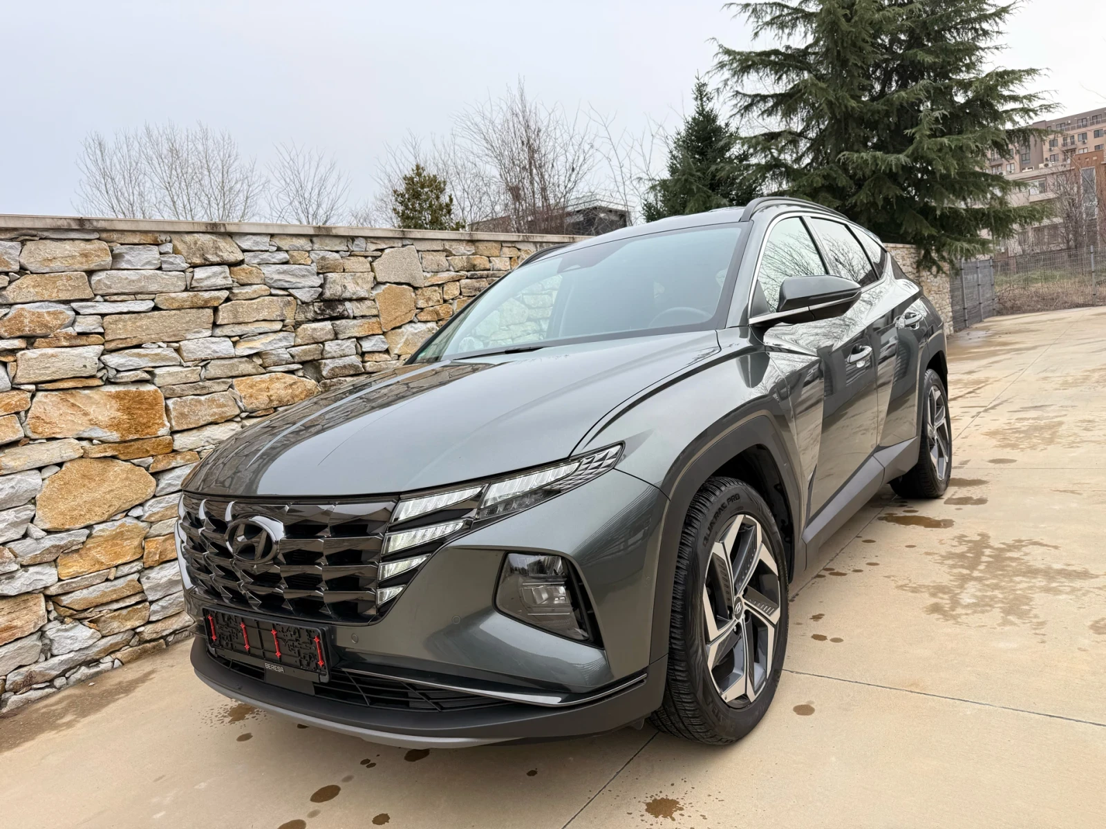 Hyundai Tucson Plug-in-Hybrid 4* 4 Сервизна книжка, снимка 1