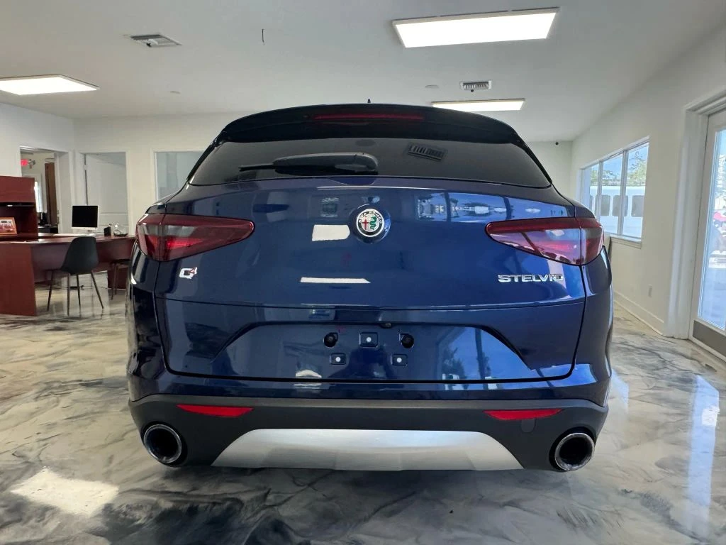 Alfa Romeo Stelvio Sport* 4x4* ПОДГРЕВИ* М.ТОЧКА* CARPLAY - изображение 5