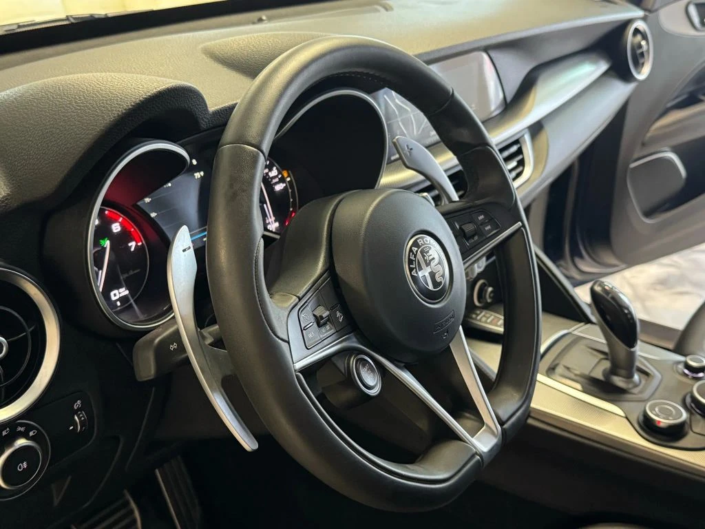 Alfa Romeo Stelvio Sport* 4x4* ПОДГРЕВИ* М.ТОЧКА* CARPLAY - изображение 9