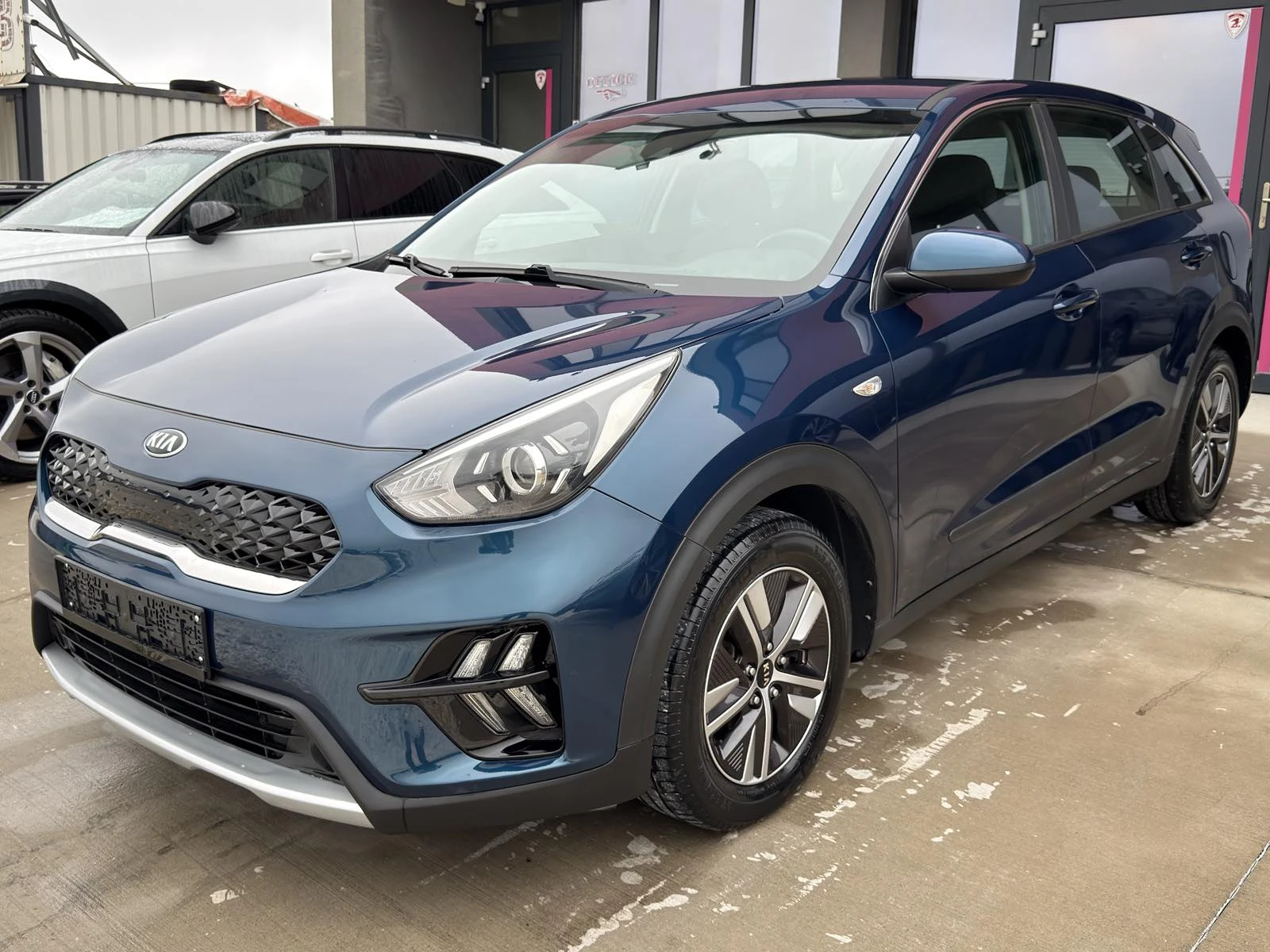 Kia Niro   ECO/HYBRID/AUTOMAT* NAVI EURO6 | Mobile.bg   2