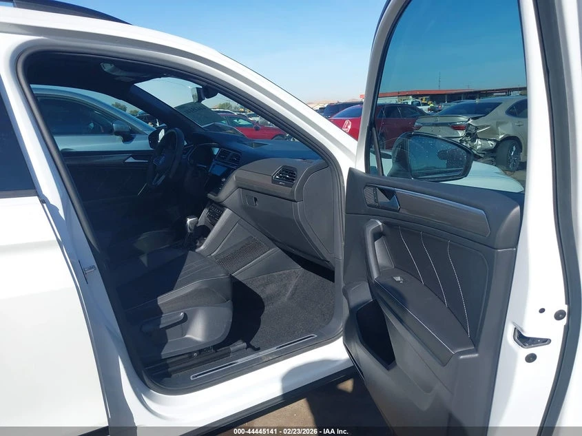 VW Tiguan 2.0 T - изображение 6