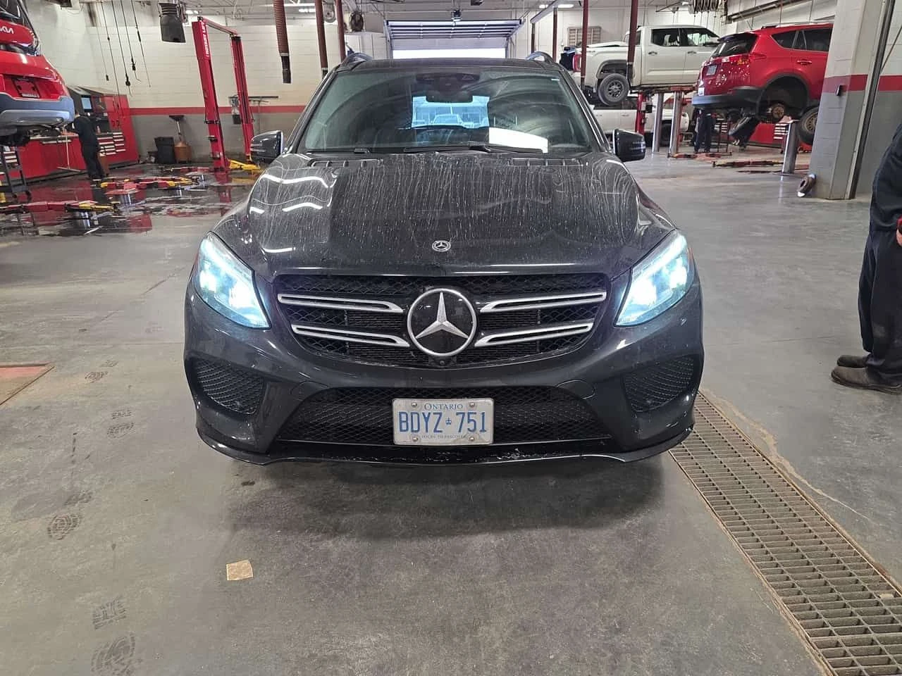 Mercedes-Benz GLE * 400 * CARFAX * БЕЗ ПЪРВОНАЧАЛНА ВНОСКА, снимка 6 - Автомобили и джипове - 53820397