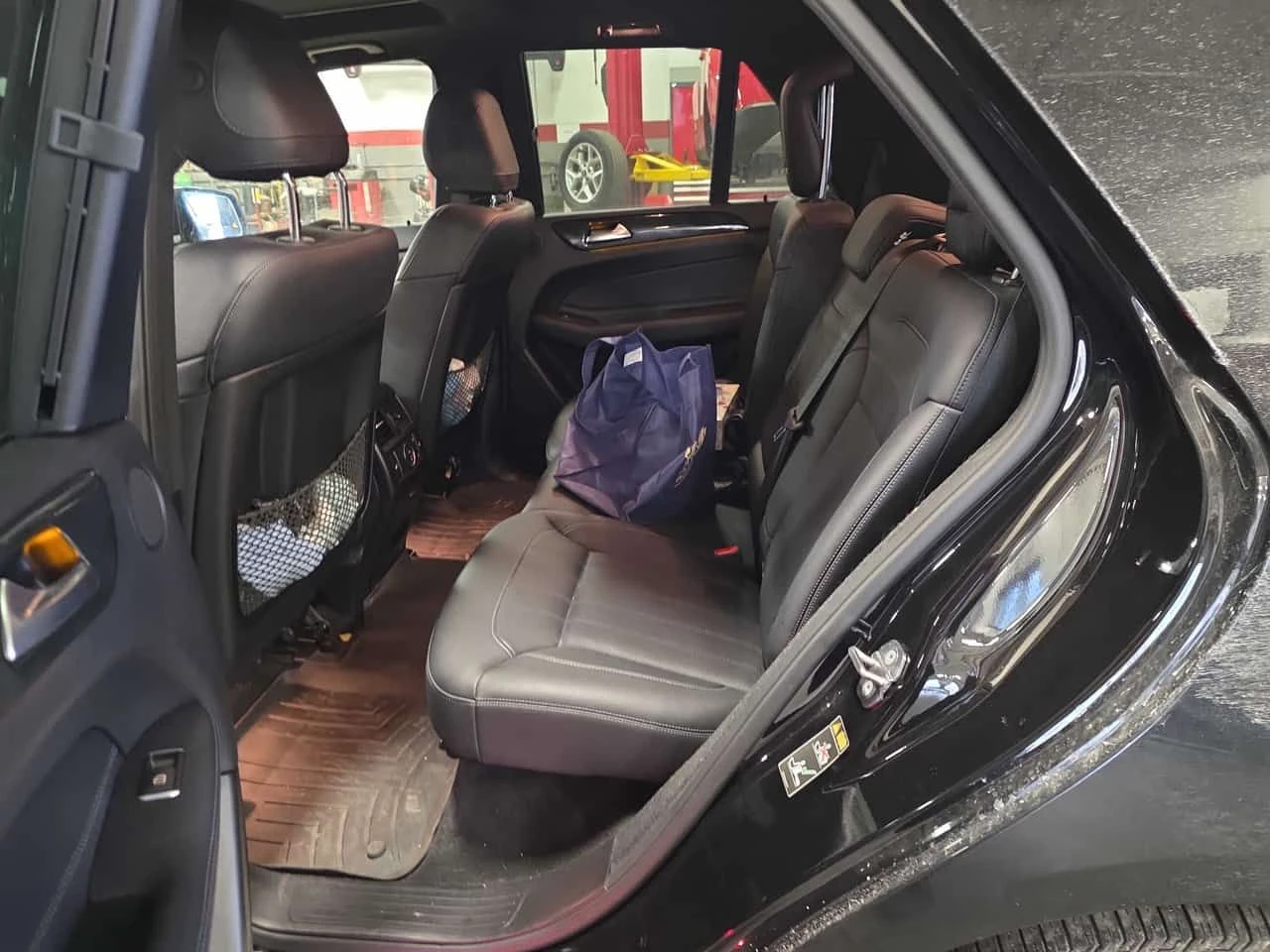 Mercedes-Benz GLE * 400 * CARFAX * БЕЗ ПЪРВОНАЧАЛНА ВНОСКА, снимка 11 - Автомобили и джипове - 53820397