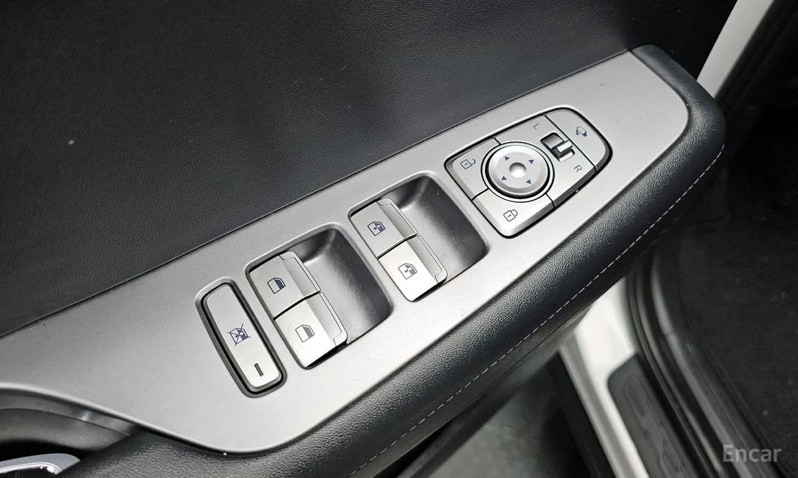 Hyundai Palisade  * 2.2* 4WD* EXCLUSIVE* FULL* КРАЙНА ЦЕНА* , снимка 14 - Автомобили и джипове - 54129659