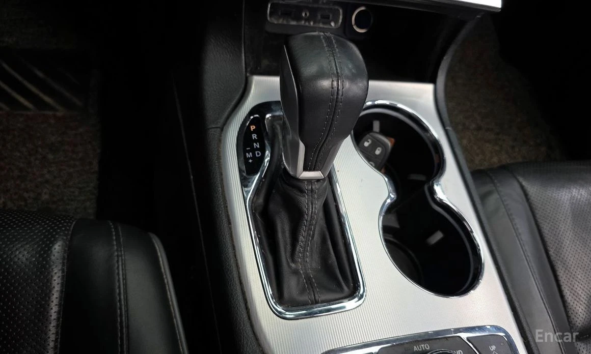 Jeep Grand cherokee, снимка 9 - Автомобили и джипове - 54184773