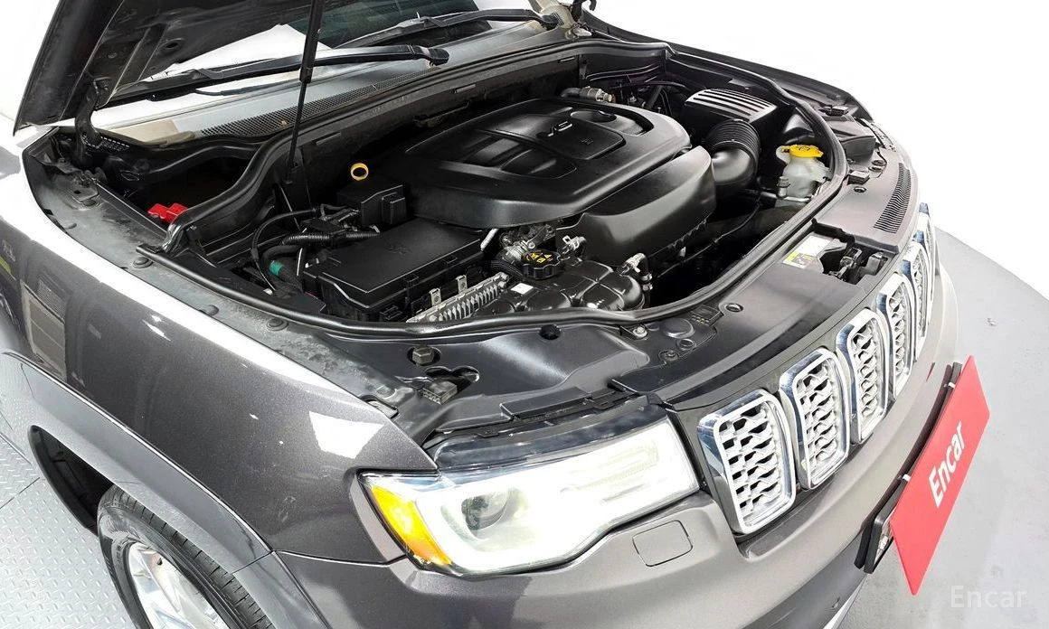 Jeep Grand cherokee, снимка 6 - Автомобили и джипове - 54184773