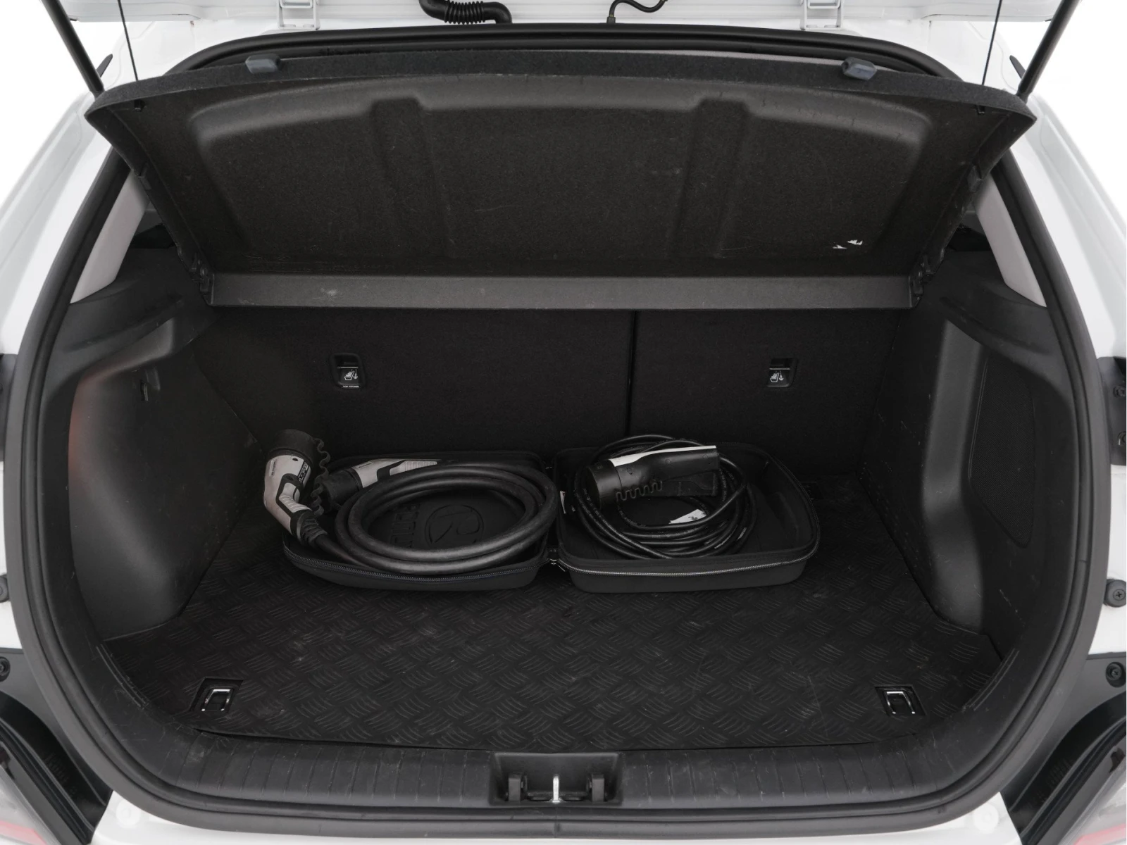 Hyundai Kona 39 kWh Fashion , снимка 5 - Автомобили и джипове - 54413554