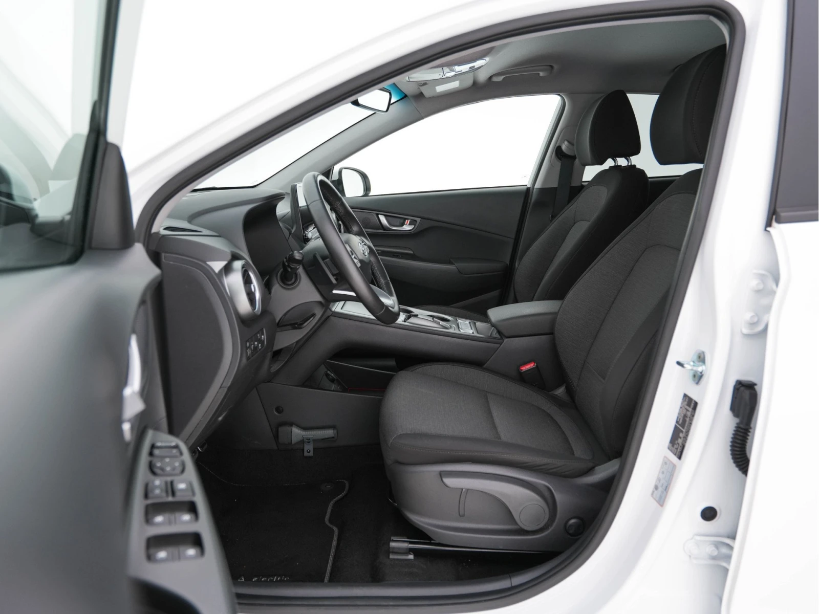 Hyundai Kona 39 kWh Fashion , снимка 10 - Автомобили и джипове - 54413554