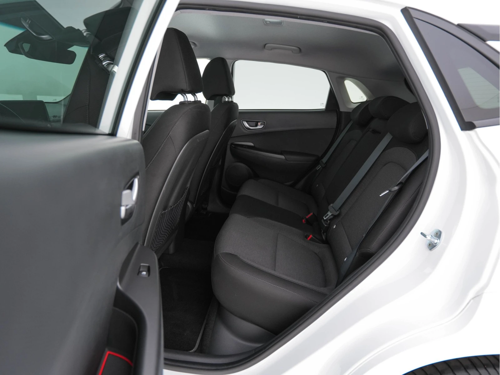 Hyundai Kona 39 kWh Fashion , снимка 11 - Автомобили и джипове - 54413554