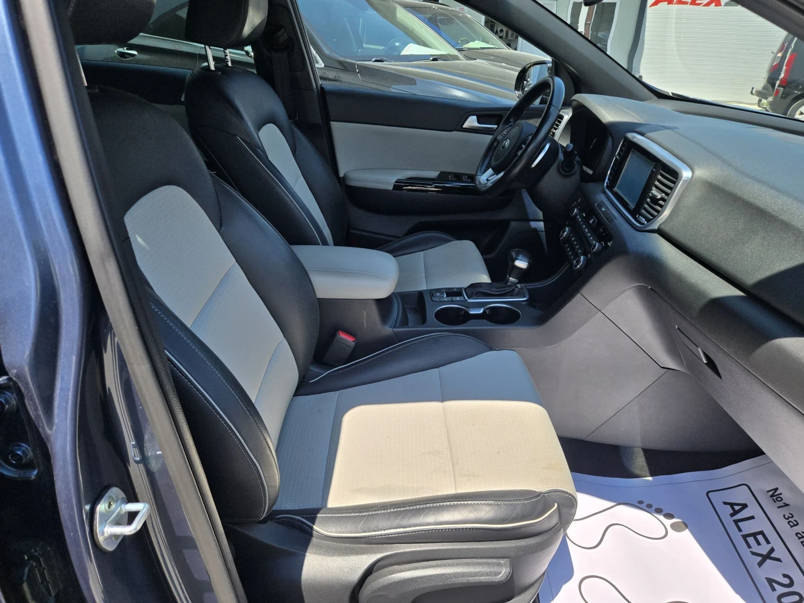 Kia Sportage GT line, снимка 8 - Автомобили и джипове - 55155161