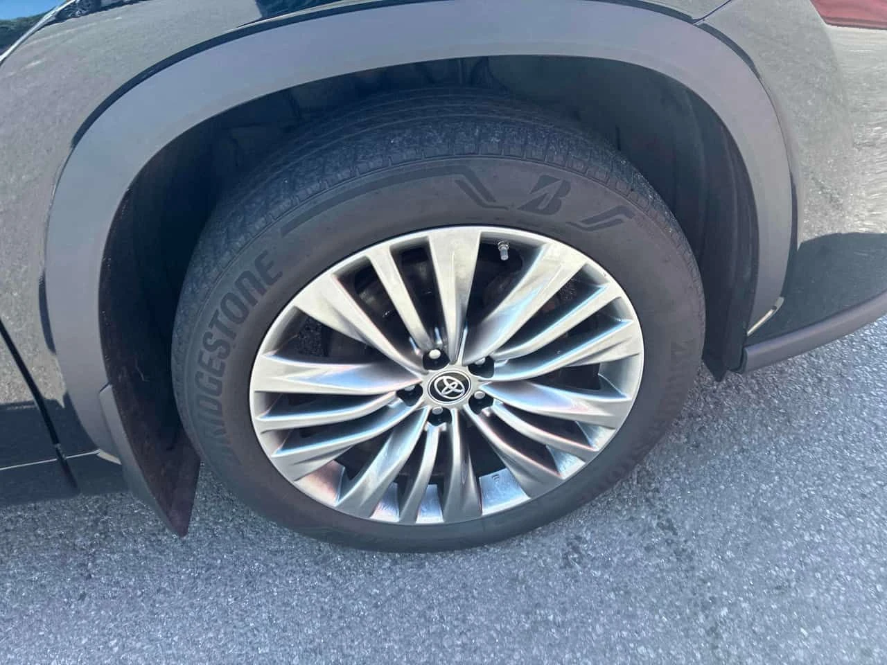 Toyota Highlander * AWD * CARFAX * ОПЦИЯ ЗА ФИНАНСИРАНЕ, снимка 7 - Автомобили и джипове - 55668034