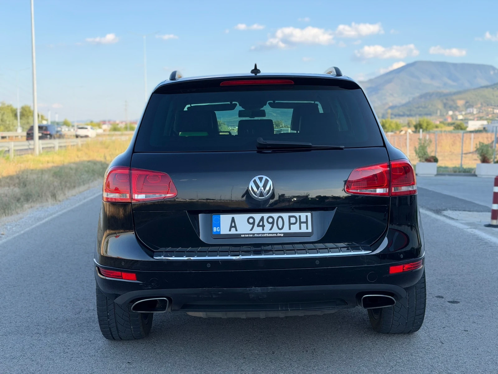 VW Touareg, снимка 5 - Автомобили и джипове - 55837554