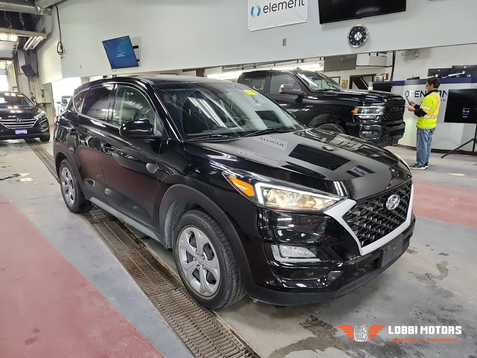 Hyundai Tucson, снимка 2 - Автомобили и джипове - 56199319