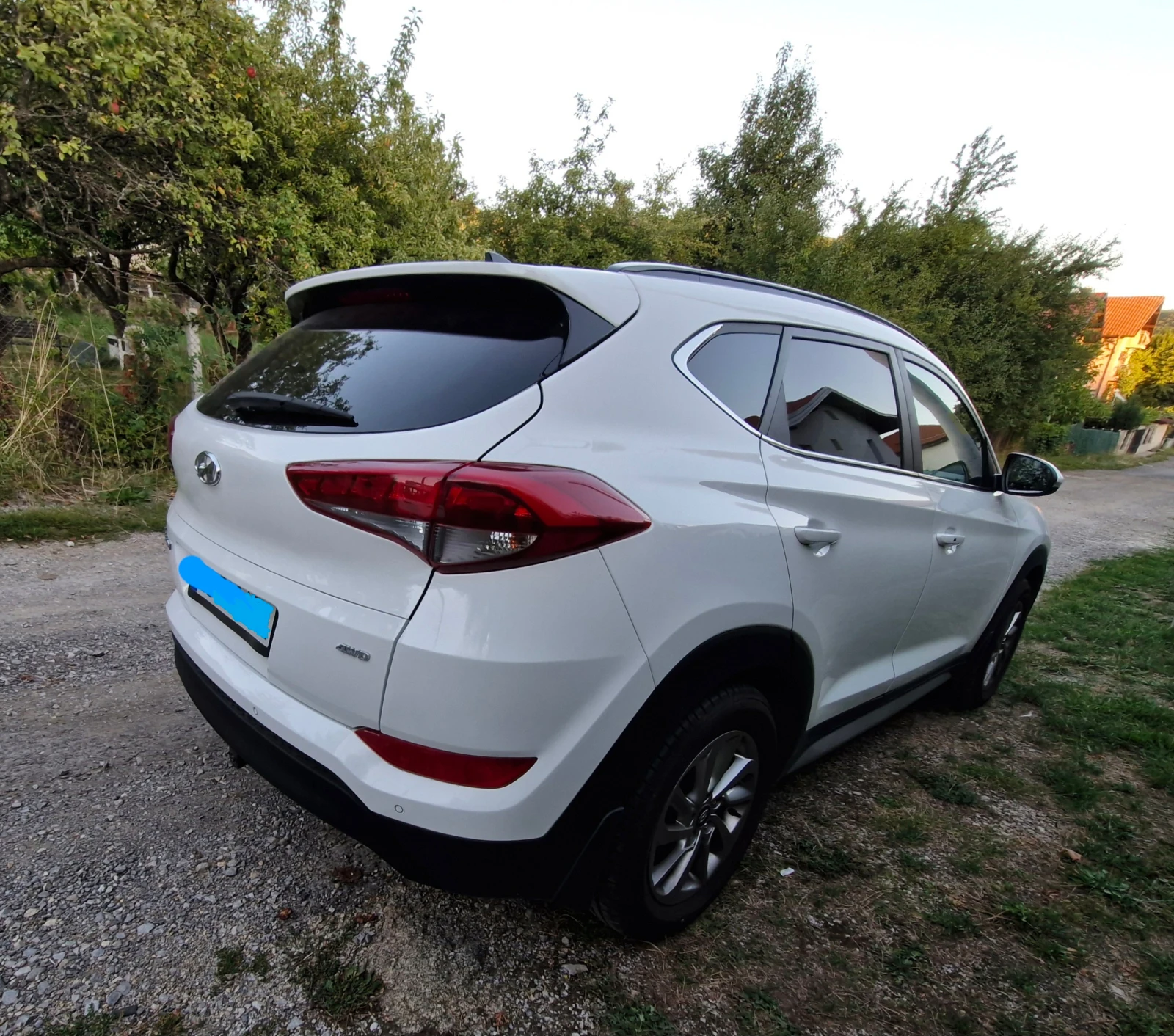 Hyundai Tucson, снимка 3 - Автомобили и джипове - 56557839