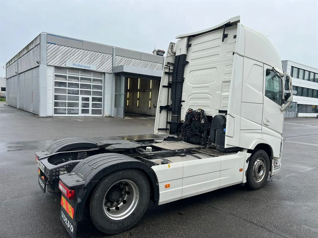 Volvo Fh 420 Alu Серв. книжка, снимка 3 - Камиони - 54438221