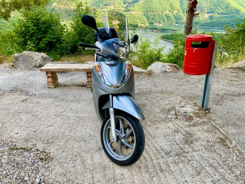 Honda Sh, снимка 8 - Мотоциклети и мототехника - 52807796