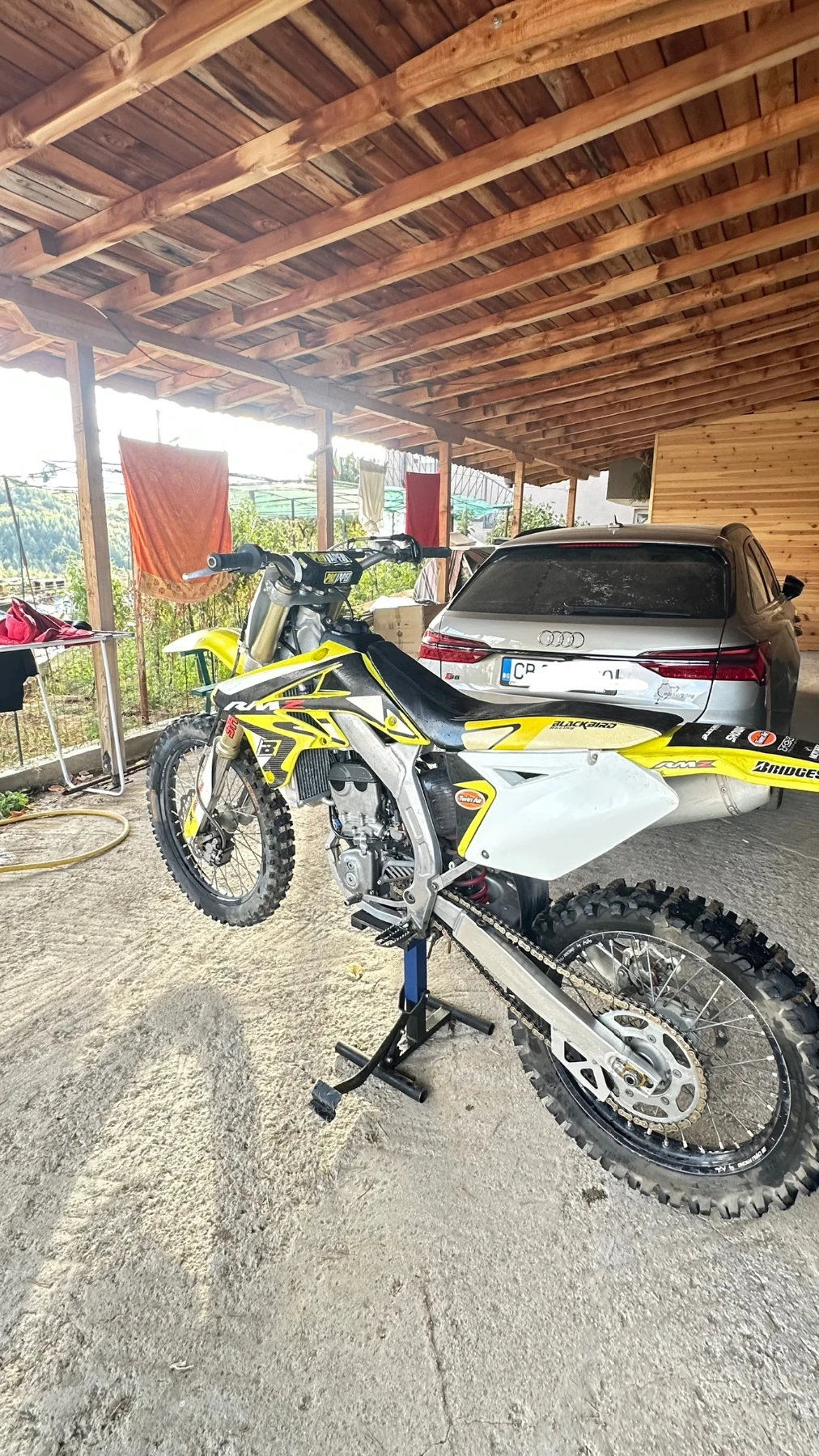 Suzuki Rmz