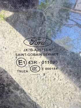 Ford Focus  MK4 хечбек 2019г стъкло за задна лява врата, снимка 2