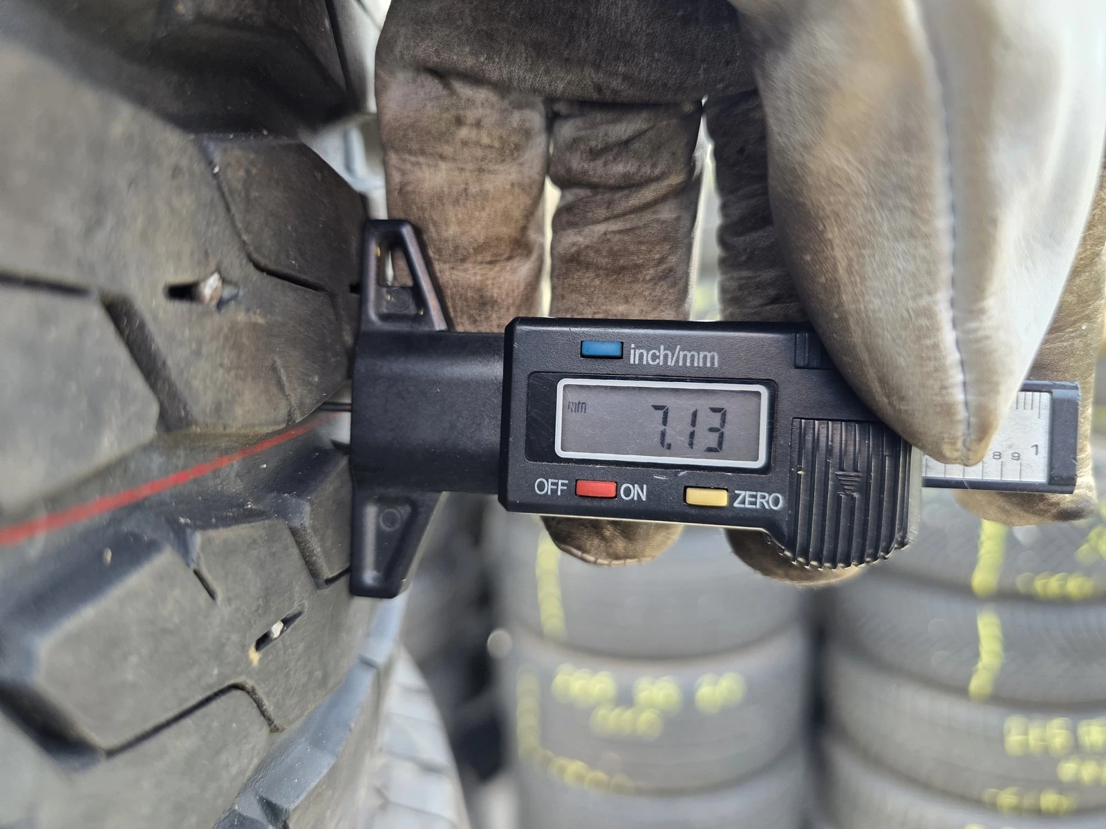 Гуми Летни 235/65R16, снимка 7 - Гуми и джанти - 56731046