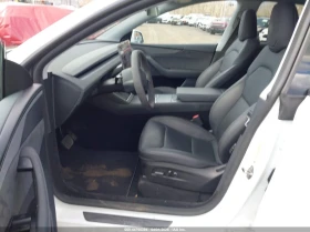 Tesla Model Y Long Range Launch Series AWD - 26000 € / 50851.58 лв. - 81028619 5