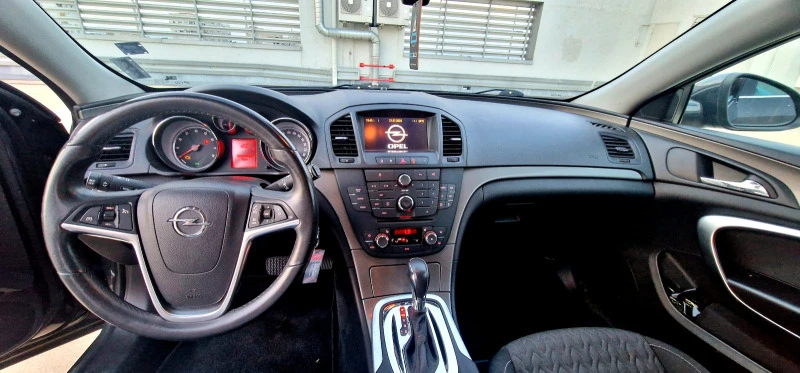 Opel Insignia 2.0 Turbo, снимка 7 - Автомобили и джипове - 47443320