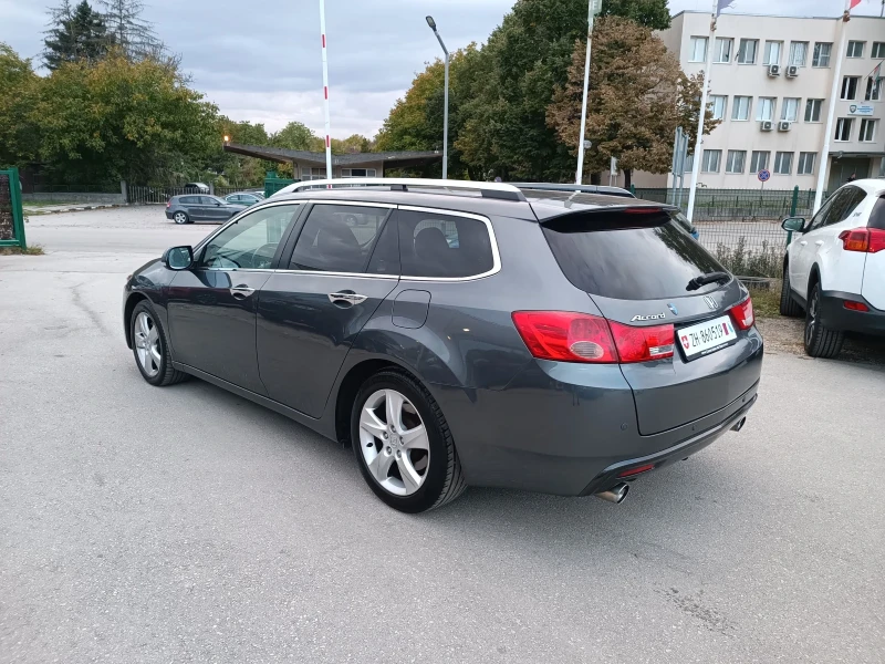 Honda Accord 2.4i-201кс-ШВЕЙЦАРИЯ-АВТОМАТ-FULL екстри, снимка 6 - Автомобили и джипове - 47551353