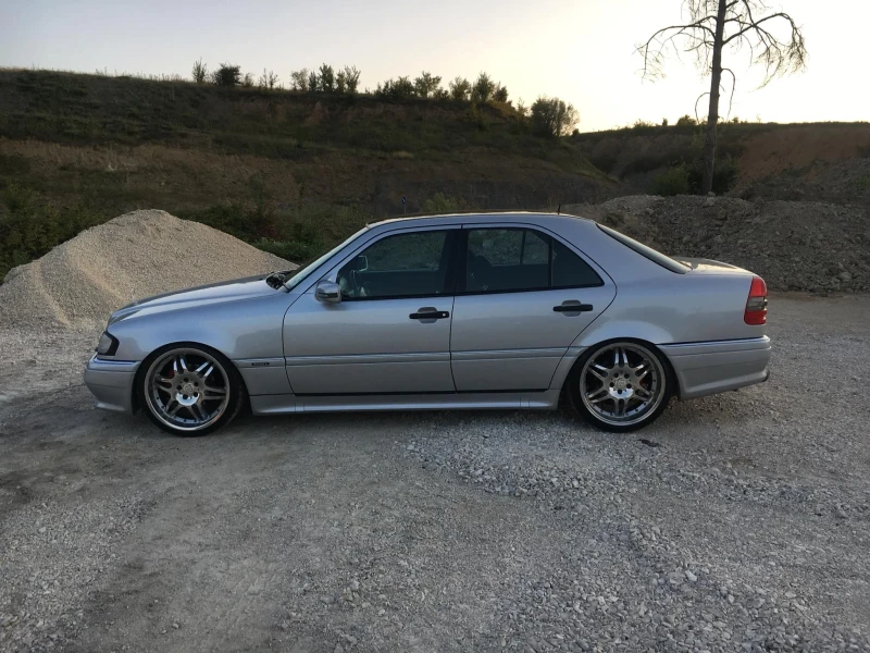 Mercedes-Benz C 200 Kompressor, снимка 13 - Автомобили и джипове - 47873967