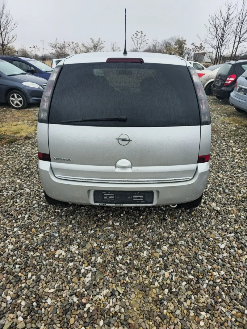 Opel Meriva 1.6i, снимка 4 - Автомобили и джипове - 48097826