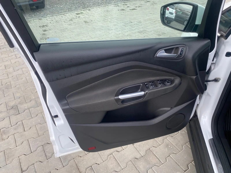 Ford C-max 1.5tdci Собствен лизинг !!!!, снимка 9 - Автомобили и джипове - 48214445