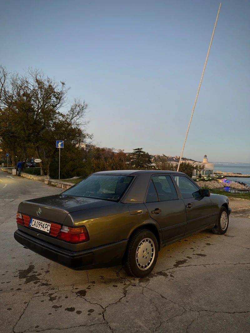 Mercedes-Benz 190 2.3i , снимка 7 - Автомобили и джипове - 48332839