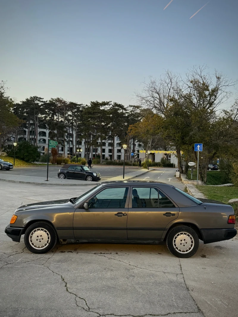 Mercedes-Benz 190 2.3i , снимка 5 - Автомобили и джипове - 48332839