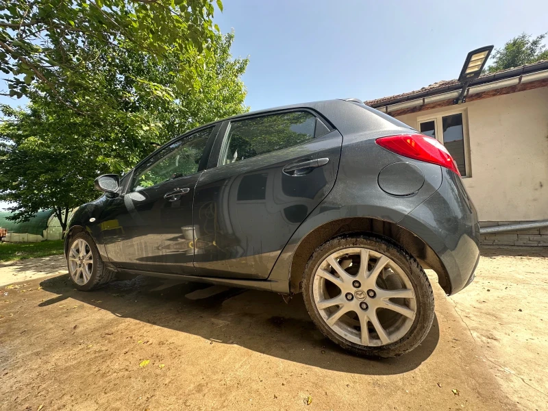 Mazda 2, снимка 6 - Автомобили и джипове - 48510387