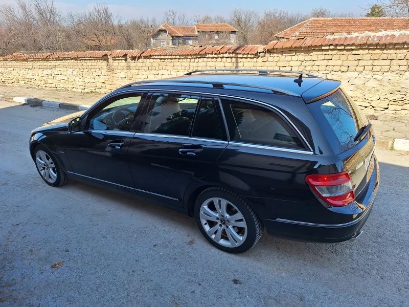 Mercedes-Benz C 320 Avantgard, снимка 6 - Автомобили и джипове - 49415406