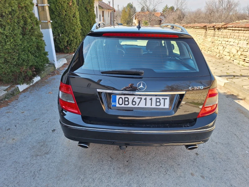 Mercedes-Benz C 320 Avantgard, снимка 5 - Автомобили и джипове - 49415406