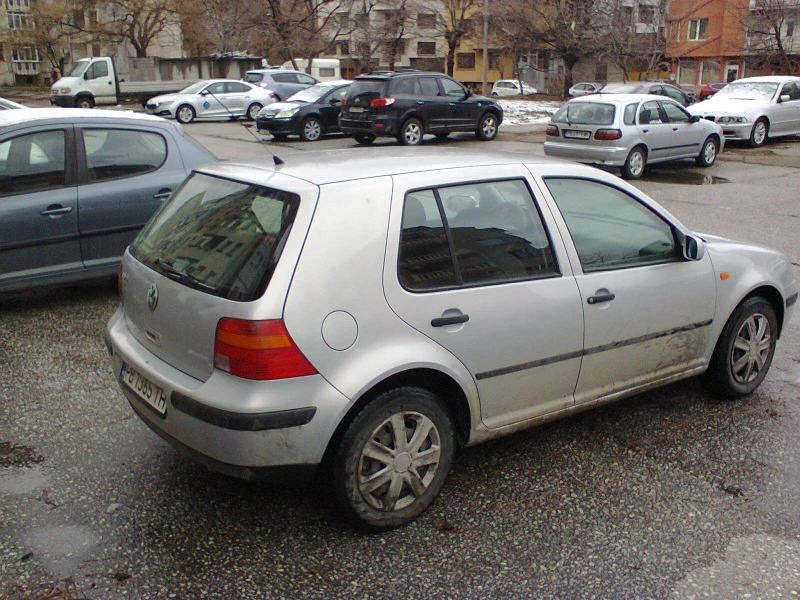 VW Golf 4       * * КЛИМАТИК* * , снимка 5 - Автомобили и джипове - 49486864