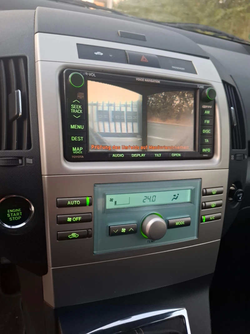 Toyota Corolla verso 2.2D 6+ 1места Камера, снимка 12 - Автомобили и джипове - 51756342